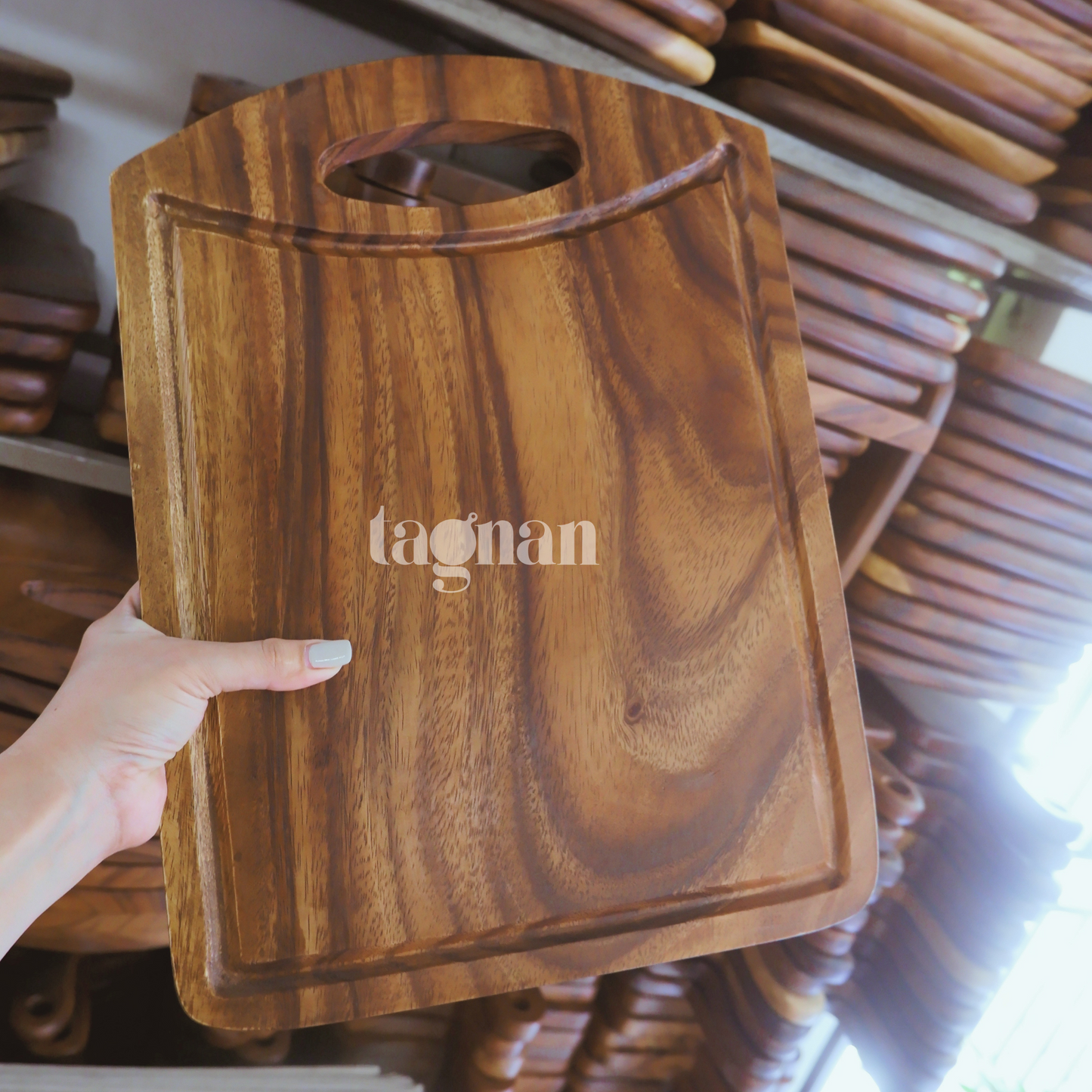 Arc Steak Board made from Acacia Wood