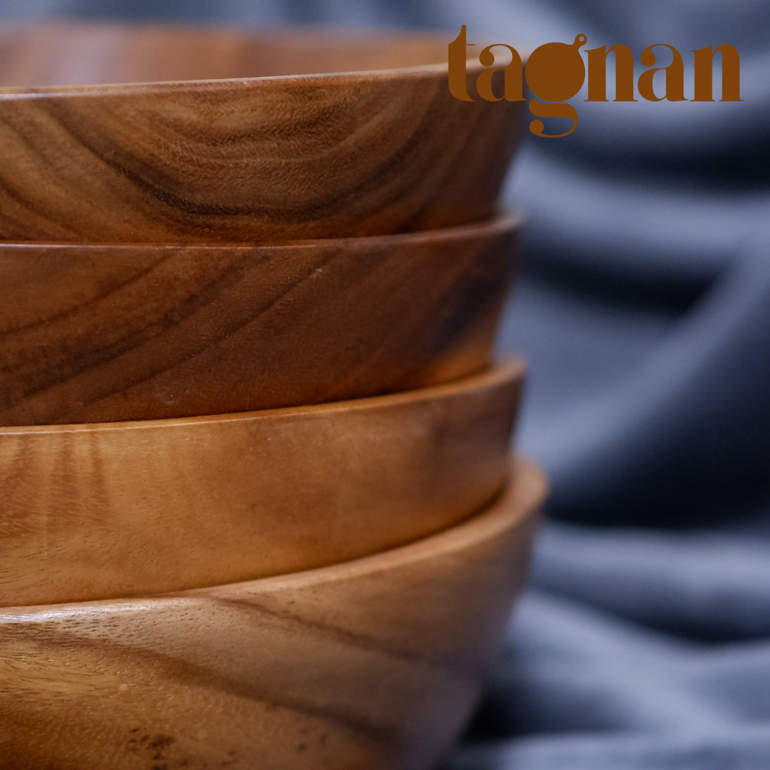Big Salad Bowl / Mixing Bowl made from Acacia Wood