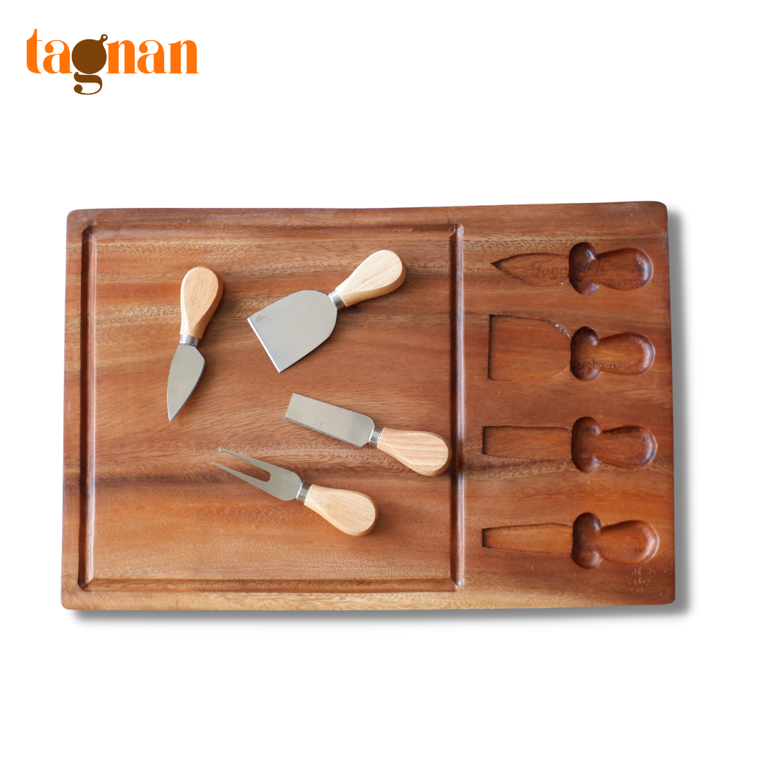 Charcuterie Board / Cheeseboard Set (with 4pcs Cheese knives) made from Acacia Wood