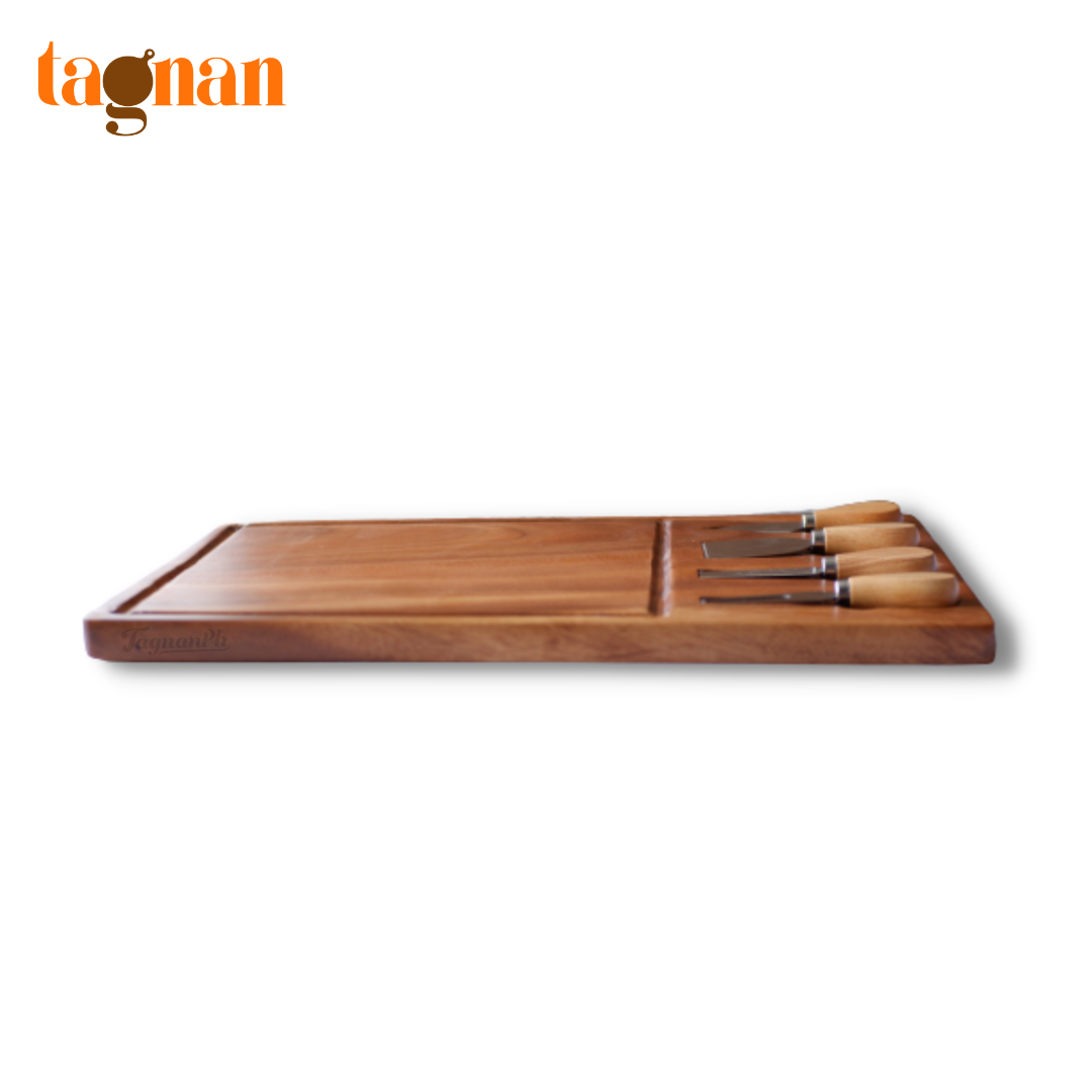 Charcuterie Board / Cheeseboard Set (with 4pcs Cheese knives) made from Acacia Wood