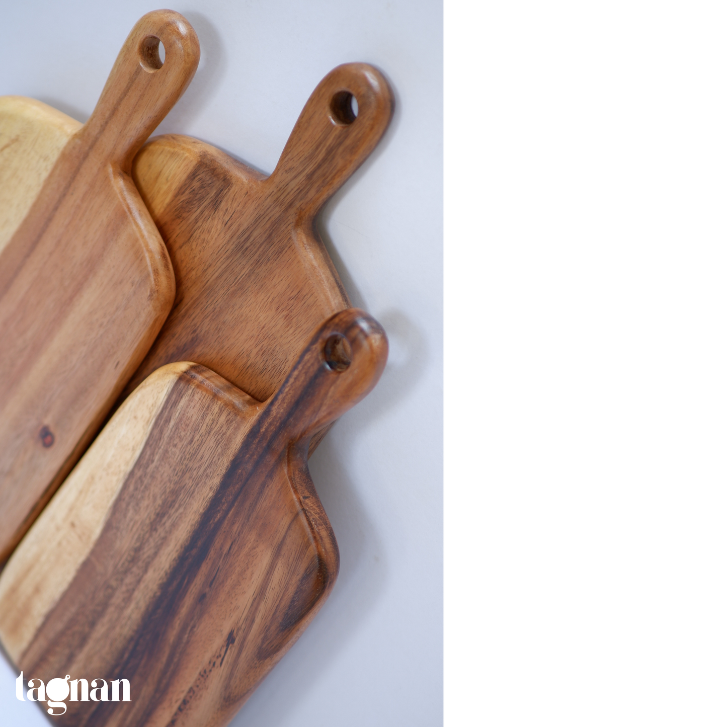 Chopping Board with Handle made from Acacia Wood