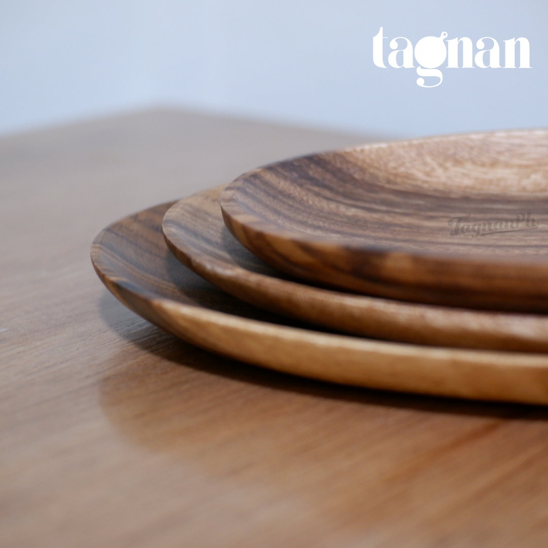 Oval Wooden Plate made from Acacia Wood