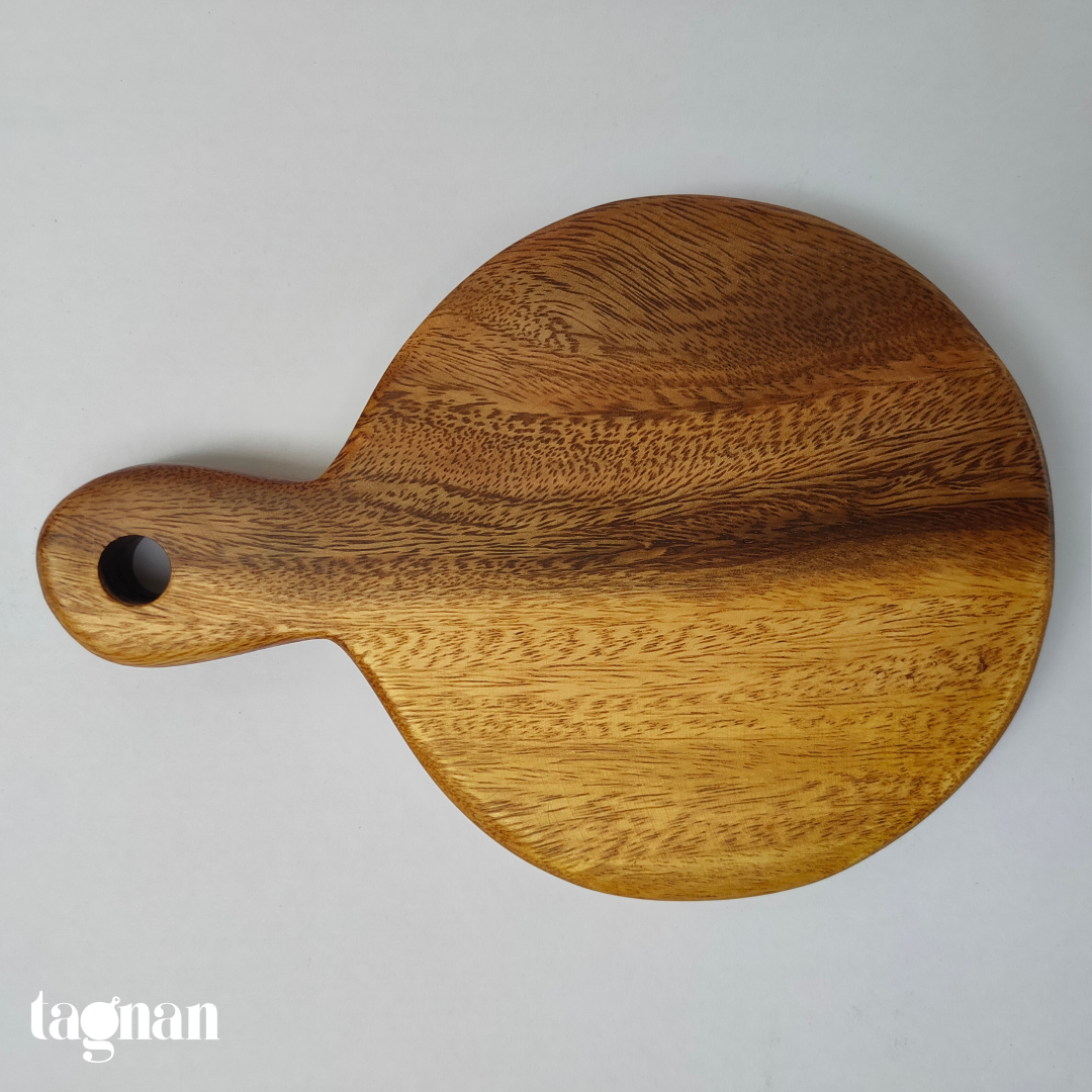 Cute Size Paddle Chopping Board made from acacia wood