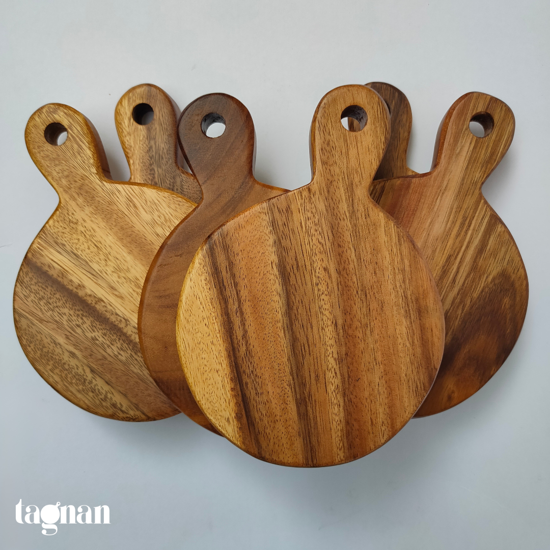 Cute Size Paddle Chopping Board made from acacia wood